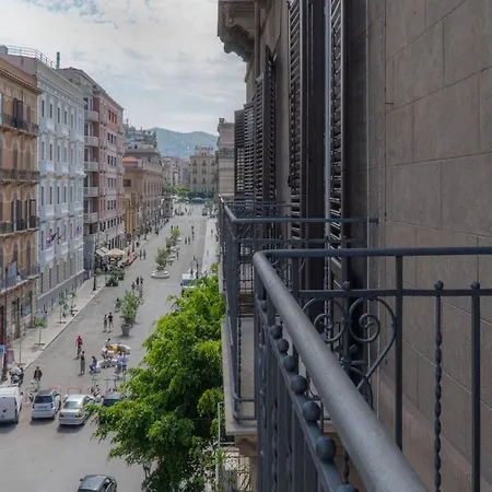 Gilded Age Luxury Dream Historic Center *