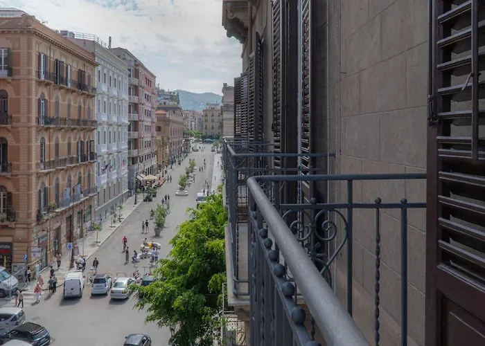 Gilded Age Luxury Dream Historic Center *